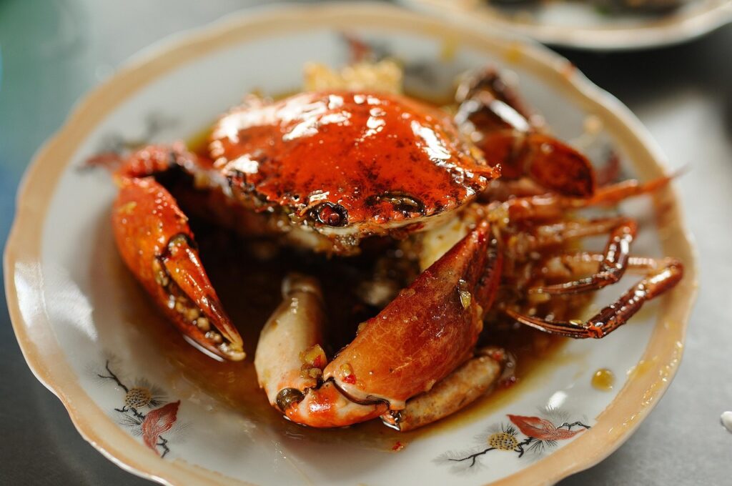 冬限定のカニ会席が楽しめる雪見露天の大人数対応旅館は？